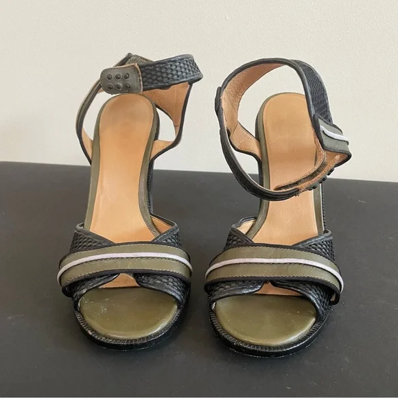 L.A.M.B. Carter Sandal With Lucite Heels - Picture 3 of 9